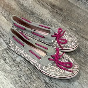 Girls Sperry deck shoes